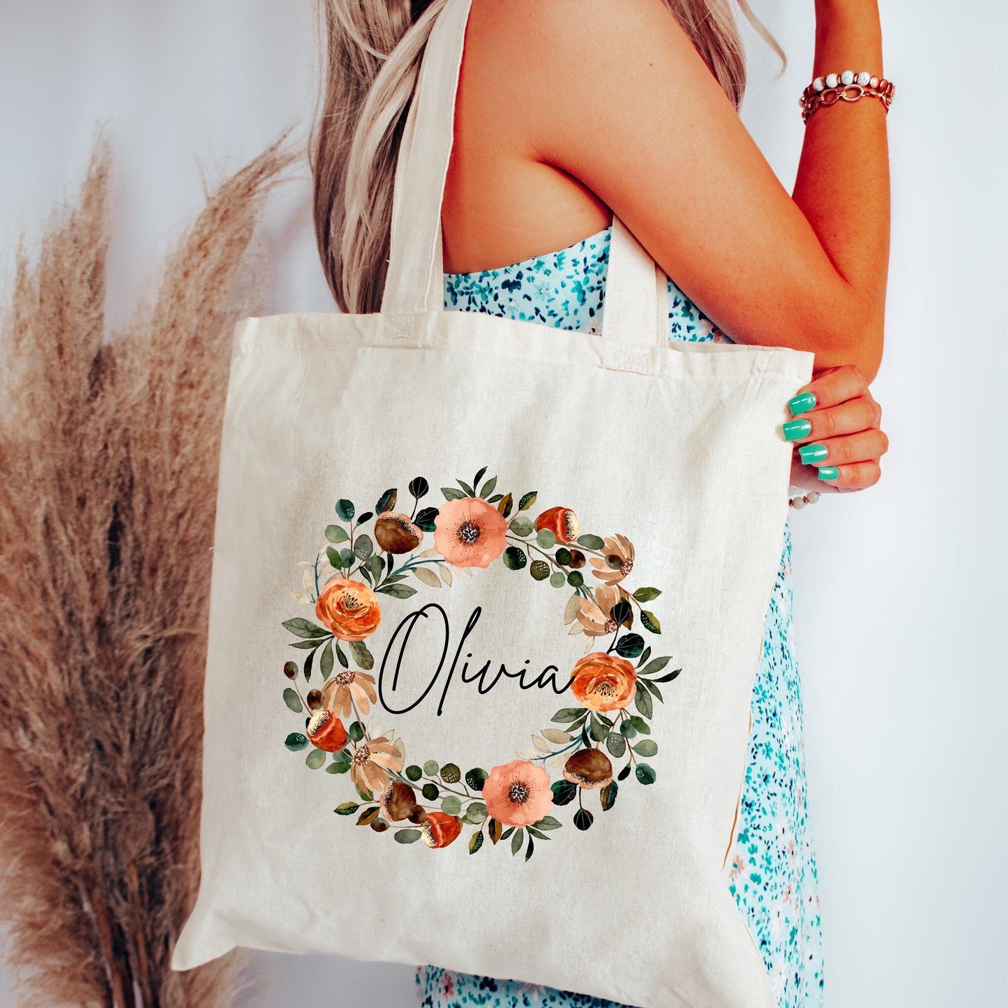 Personalized Bridesmaid Tote Bag - Custom Name Gift Bag - Floral Wreath Cotton Tote - Wedding Party Favor - Bridal Shower Gift