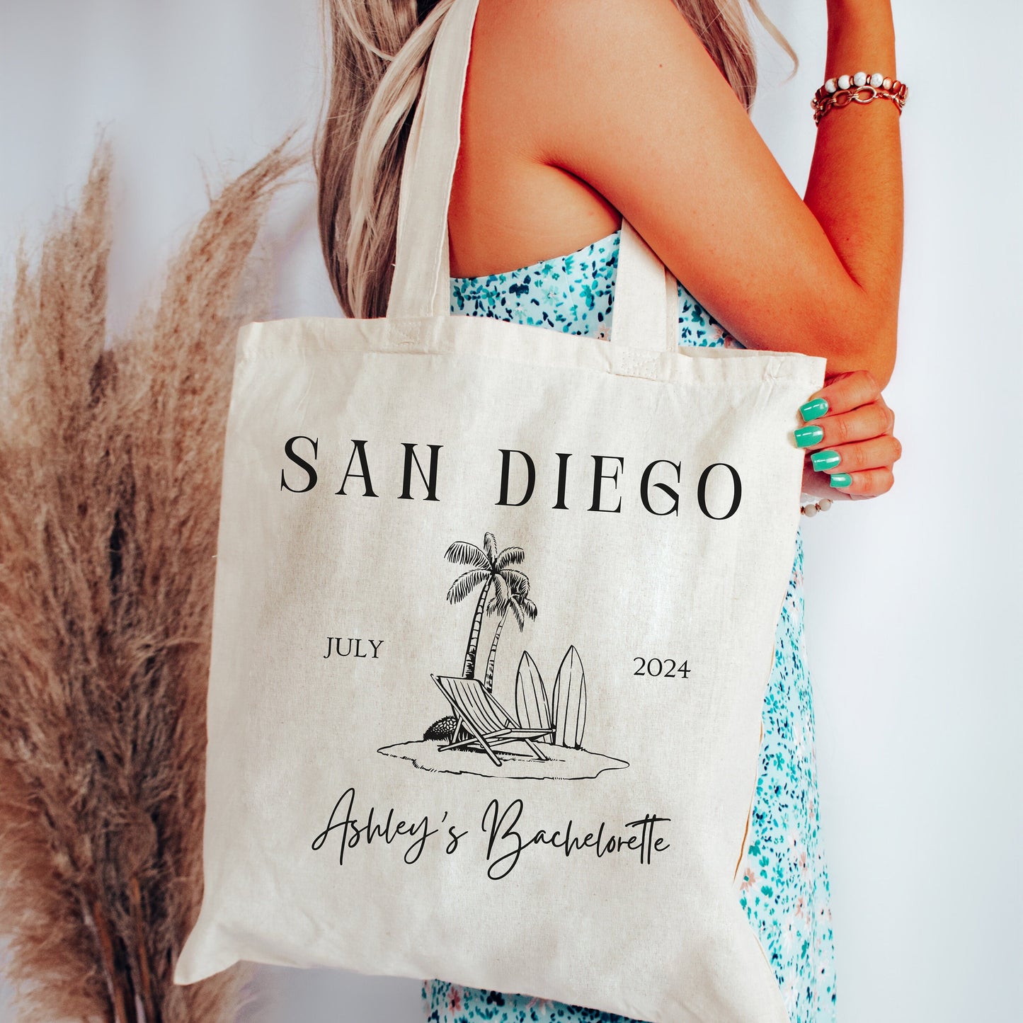 Custom Girls Trip Birthday Tote Bag, Girls Beach Weekend Bag, Vacation Birthday Favor Party Gift, Personalized Tote for Her