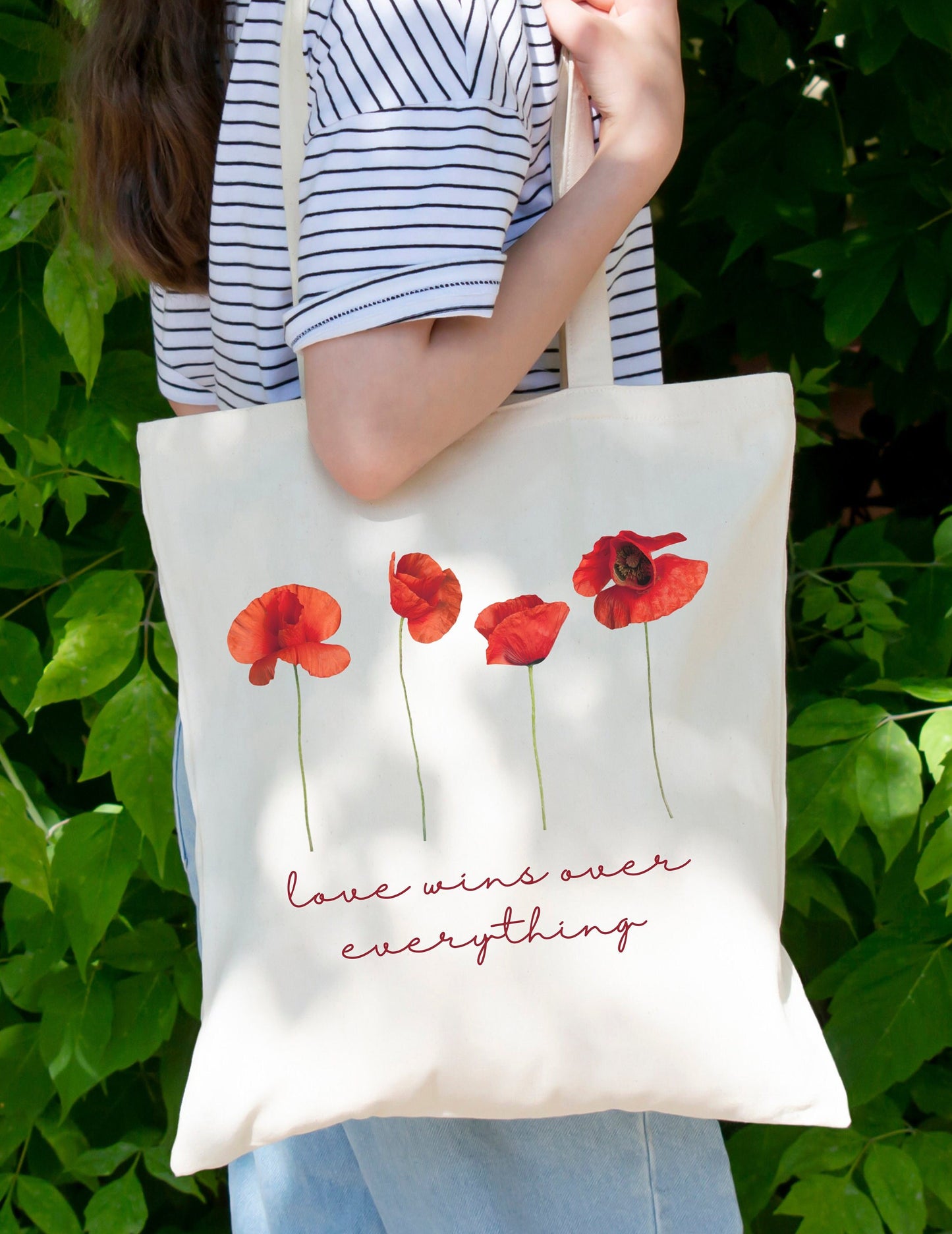 Beautiful Canvas Tote with Floral Print - Ideal for Book Clubs & Eco-Friendly Shopping