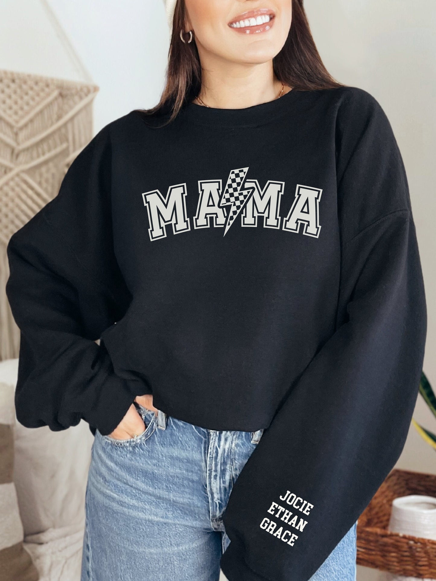 Custom Mama Sweatshirt with Kid Name on Sleeve - Personalized Mom Gift - Mothers Day Present