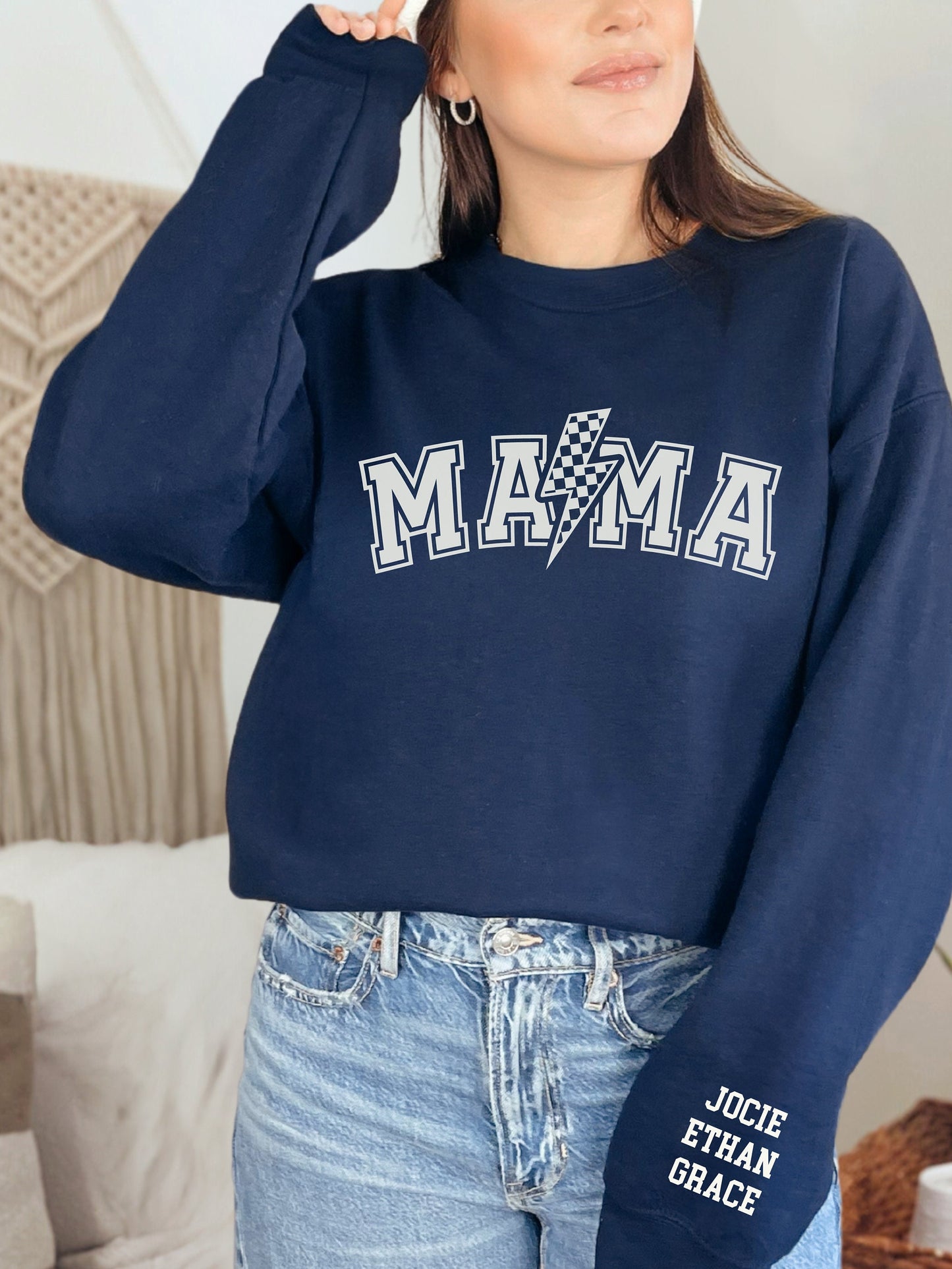 Custom Mama Sweatshirt with Kid Name on Sleeve - Personalized Mom Gift - Mothers Day Present