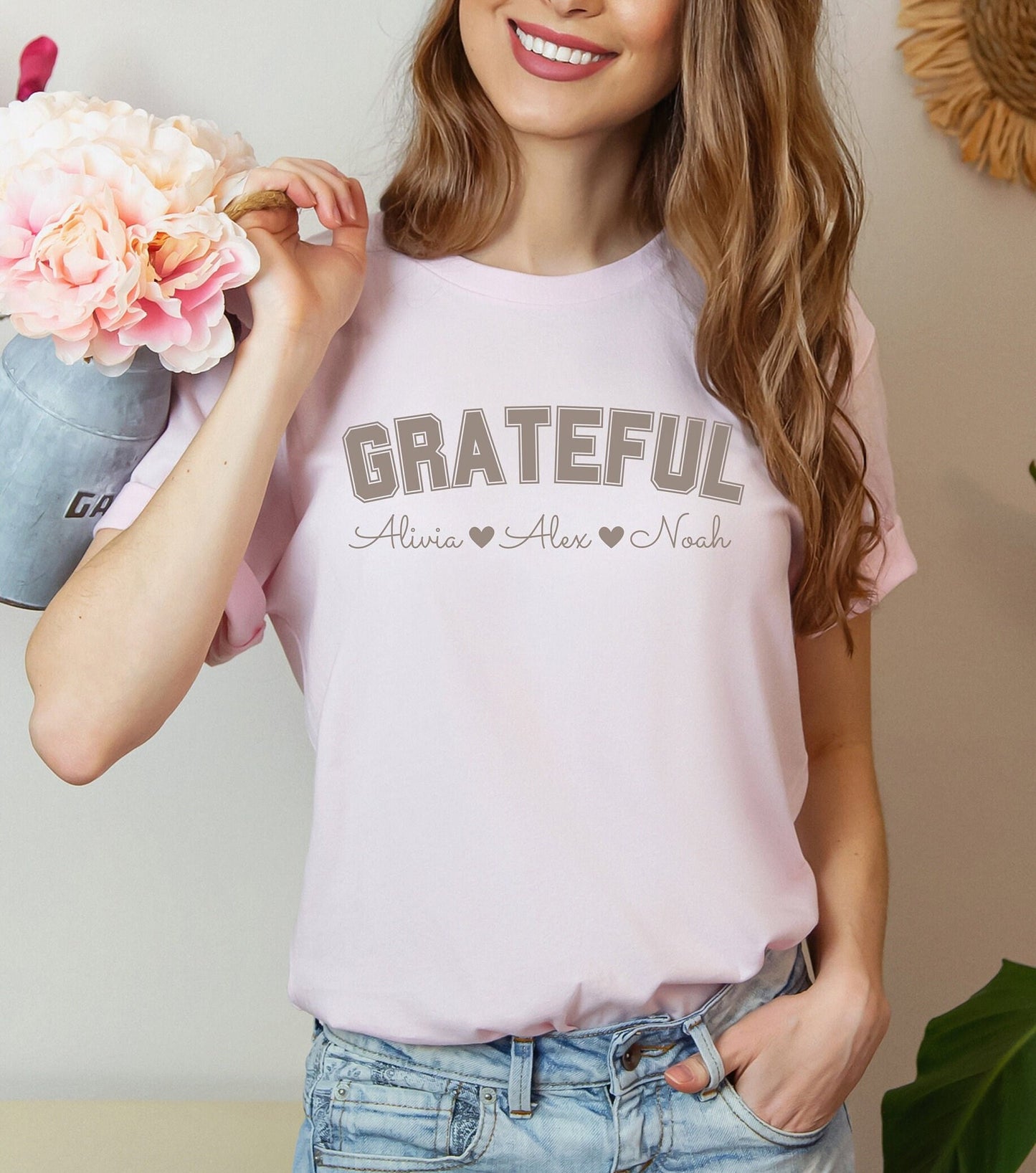 Custom Mama Shirt, Kid Grandkids Names, Personalized T-shirt, Minimalist Mama shirt, Gift for Mother's Day, Grandma Gift Shirt, Nana Gift