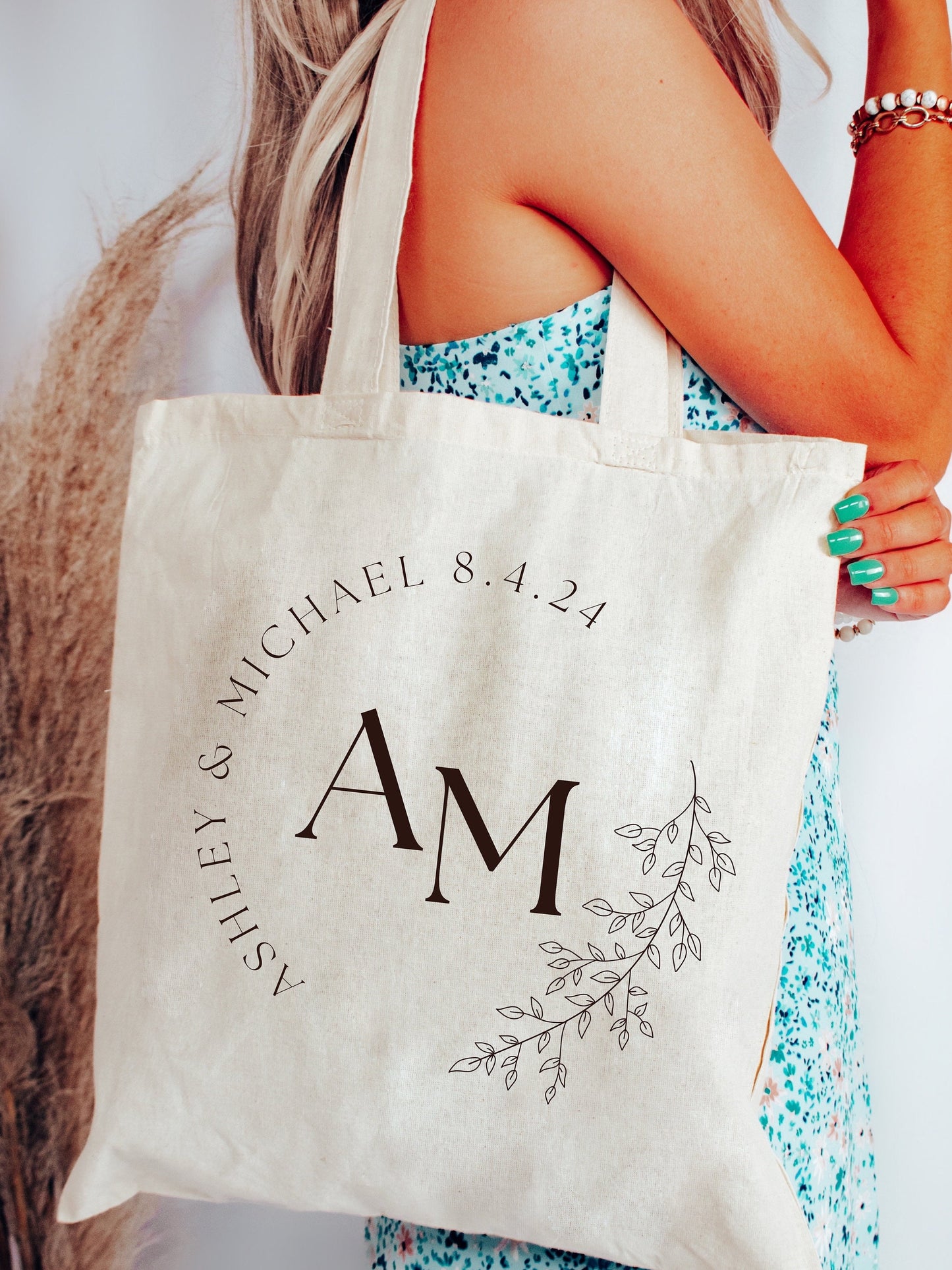 Personalized Bride To Be Gift, Made From Cotton Canvas, Elegant Bag Featuring Wedding Date, Bridal Shower Gift for Her, Custom Bride Tote