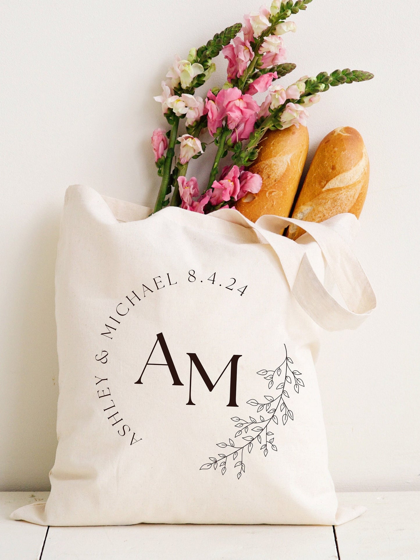 Personalized Bride To Be Gift, Made From Cotton Canvas, Elegant Bag Featuring Wedding Date, Bridal Shower Gift for Her, Custom Bride Tote