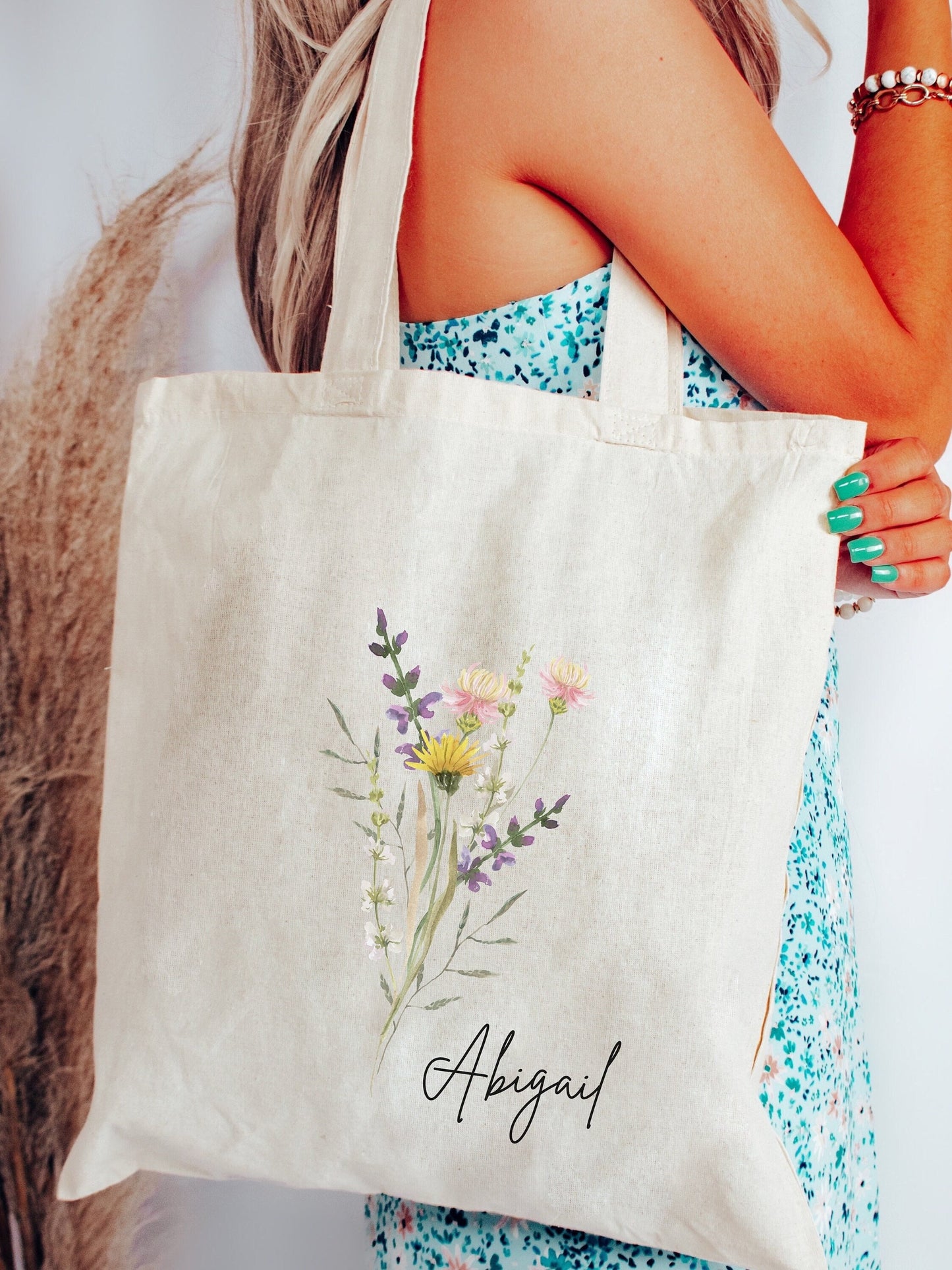 Wildflower Canvas Tote: Personalized & Stylish - Great for Bachelorette Parties, Bridesmaids or Birthday Gifts - Eco-Friendly
