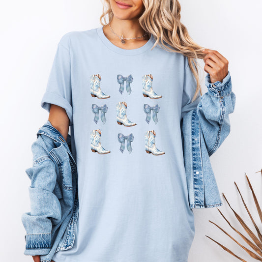 Coquette Cowgirl Tee – Blue Bow Western Shirt, Trendy Rodeo Outfit, Toile de Jouy Aesthetic, Country Concert T-Shirt, Cottagecore Western